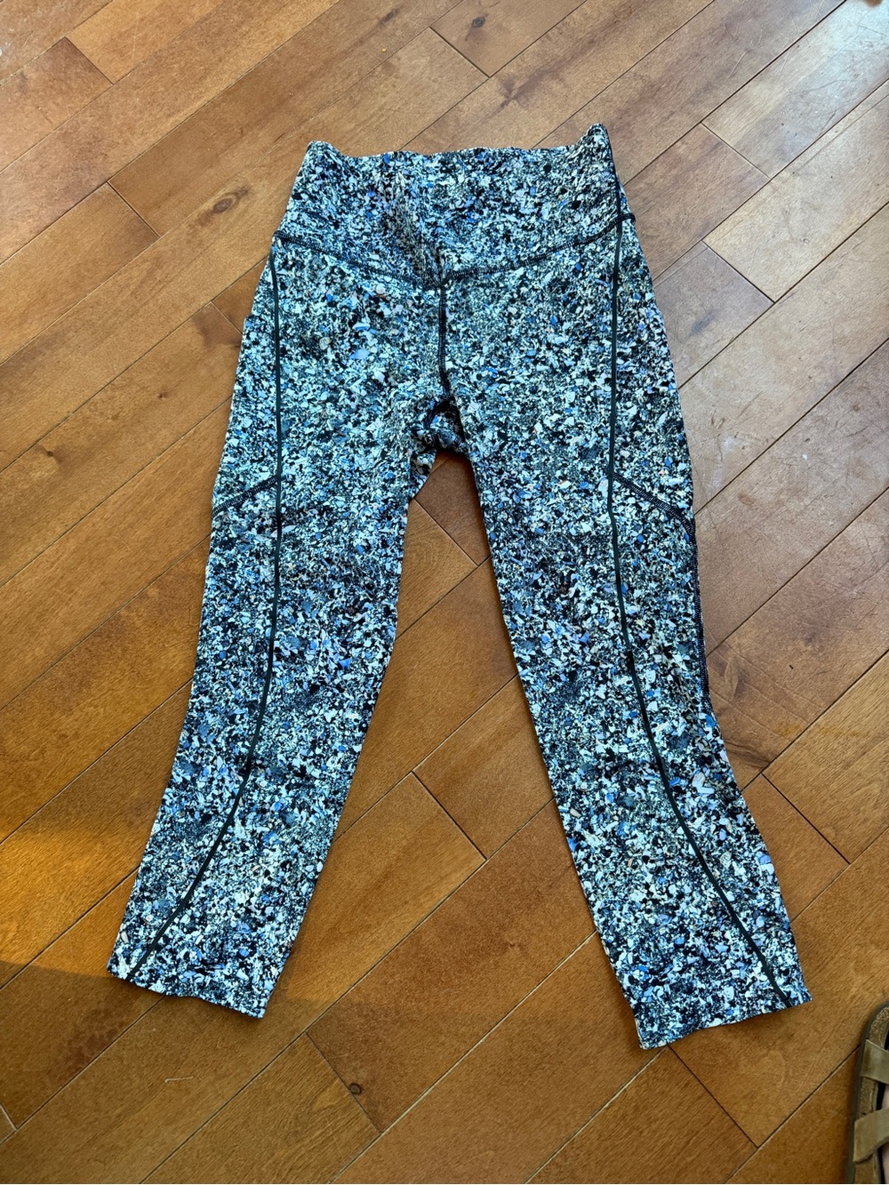 Lululemon Chase Me Crop *SW (2017 SeaWheeze Exclusive)